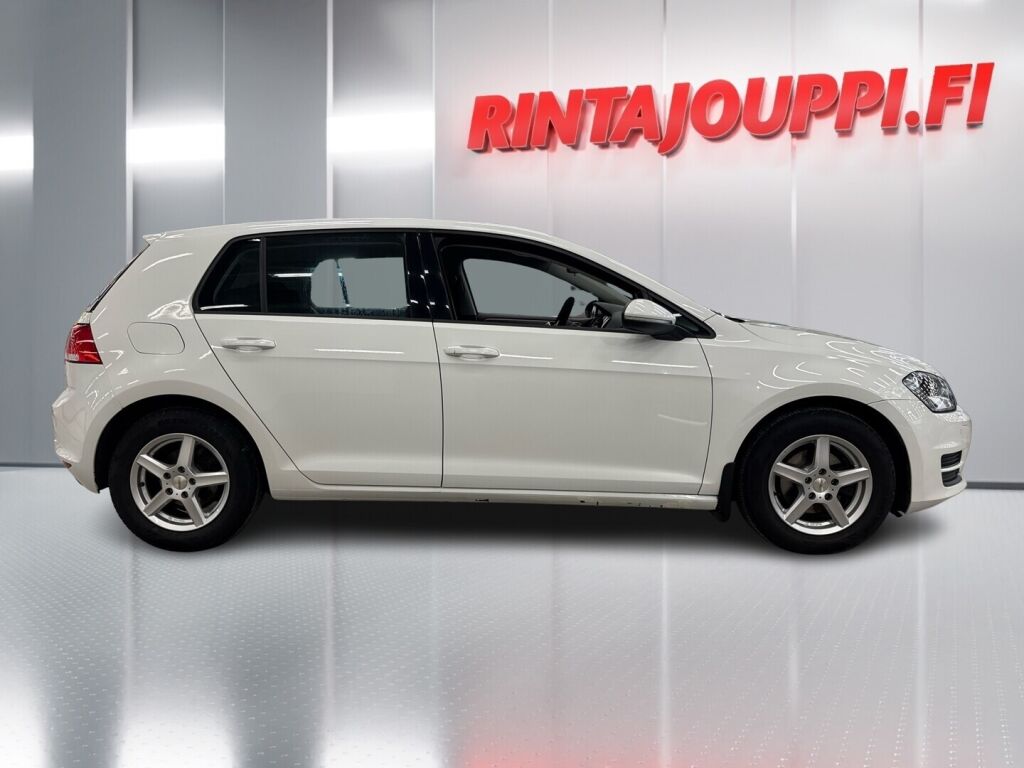 Volkswagen Golf 2016 Valkoinen