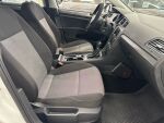Volkswagen Golf 2016 Valkoinen
