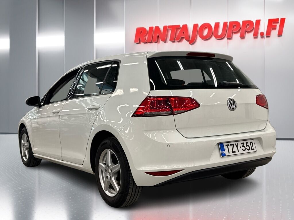Volkswagen Golf 2016 Valkoinen