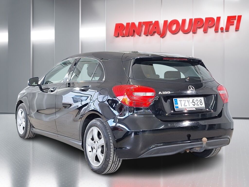 Mercedes-Benz A 2014 Musta