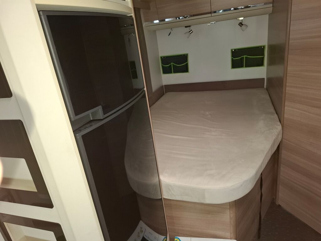 Adria MATRIX M 650 SF 2015 Valkoinen