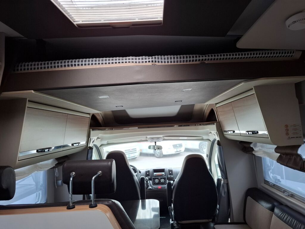 Adria MATRIX M 650 SF 2015 Valkoinen