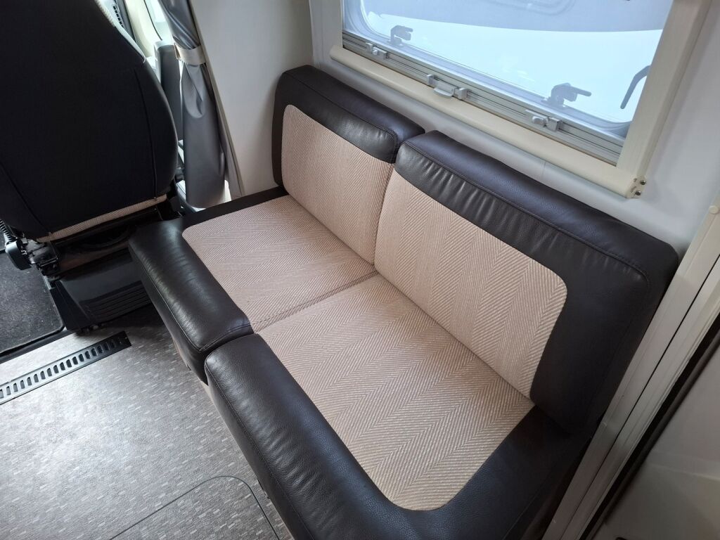 Adria MATRIX M 650 SF 2015 Valkoinen