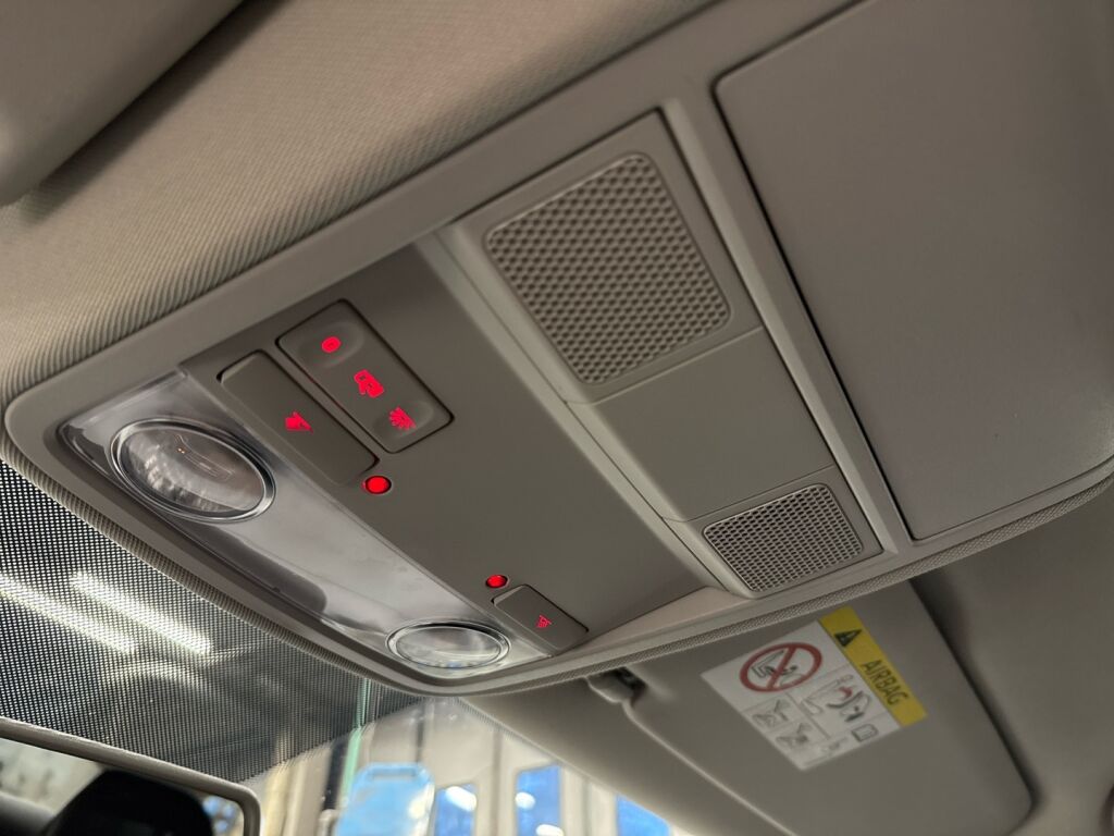 Volkswagen Jetta 2015 Valkoinen