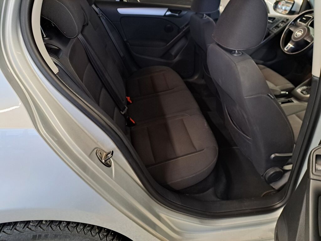 Volkswagen Golf 2011 Hopea