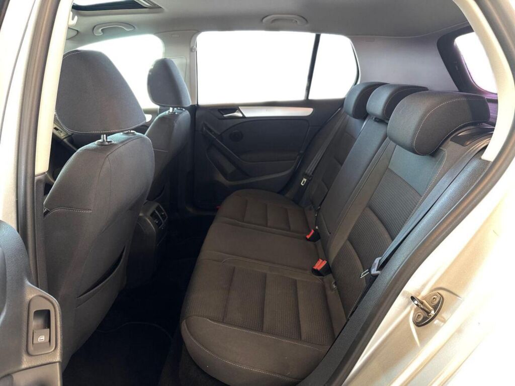 Volkswagen Golf 2011 Hopea