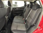 Nissan Qashqai 2015 Punainen