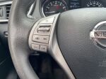 Nissan Qashqai 2015 Punainen