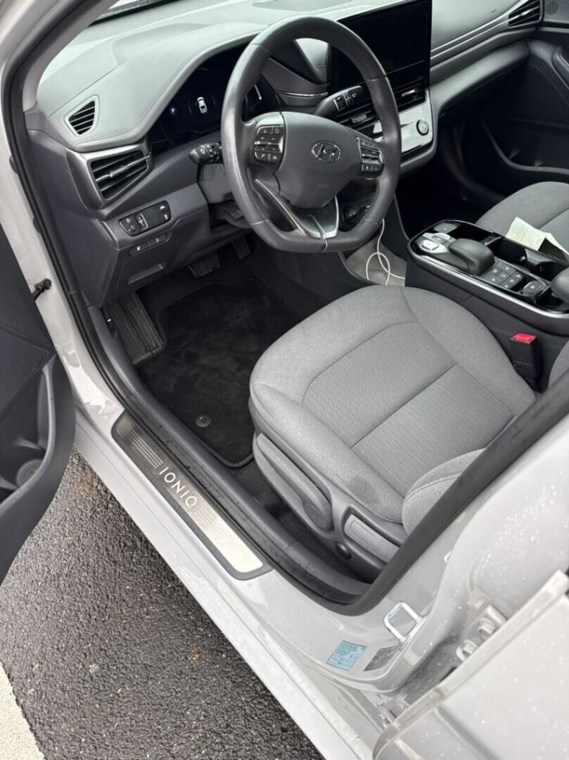 Hyundai IONIQ electric 2022 