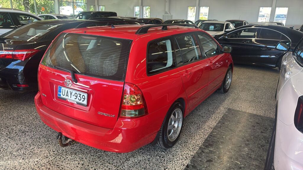 Toyota Corolla 2005 Punainen
