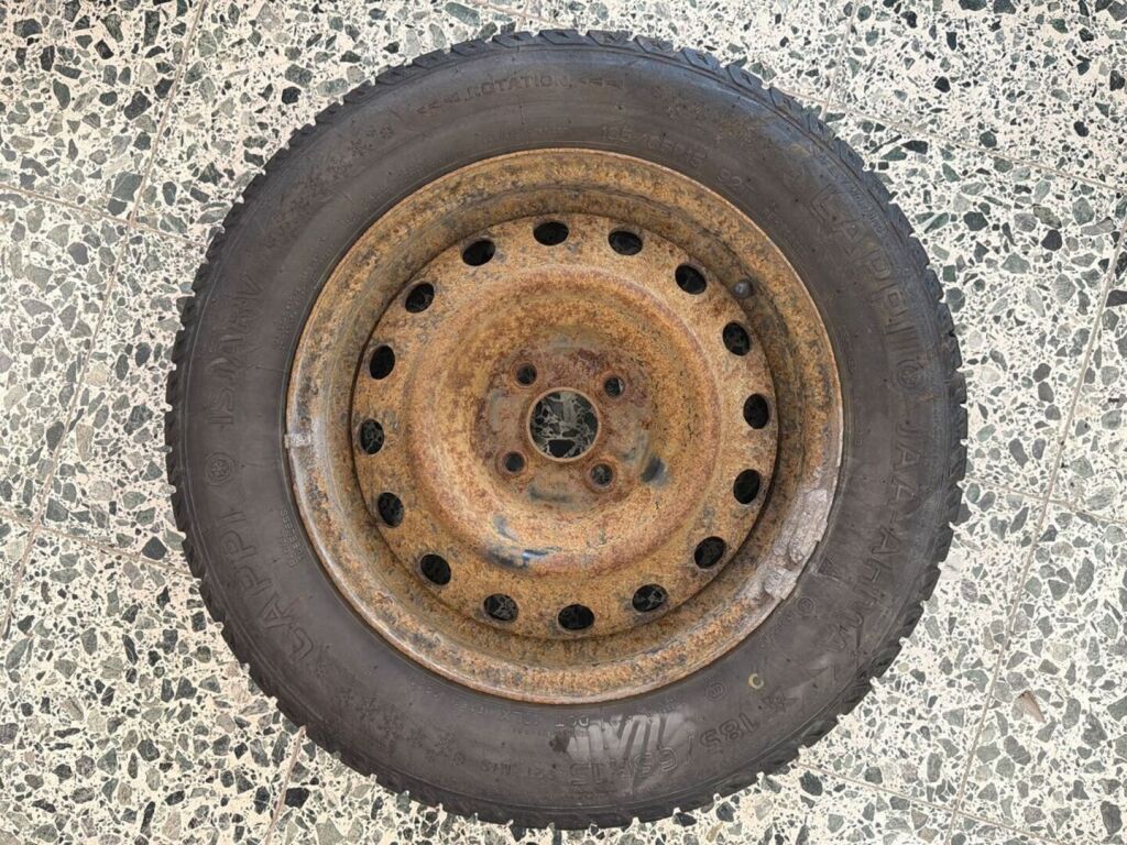 Toyota Corolla 2005 Punainen