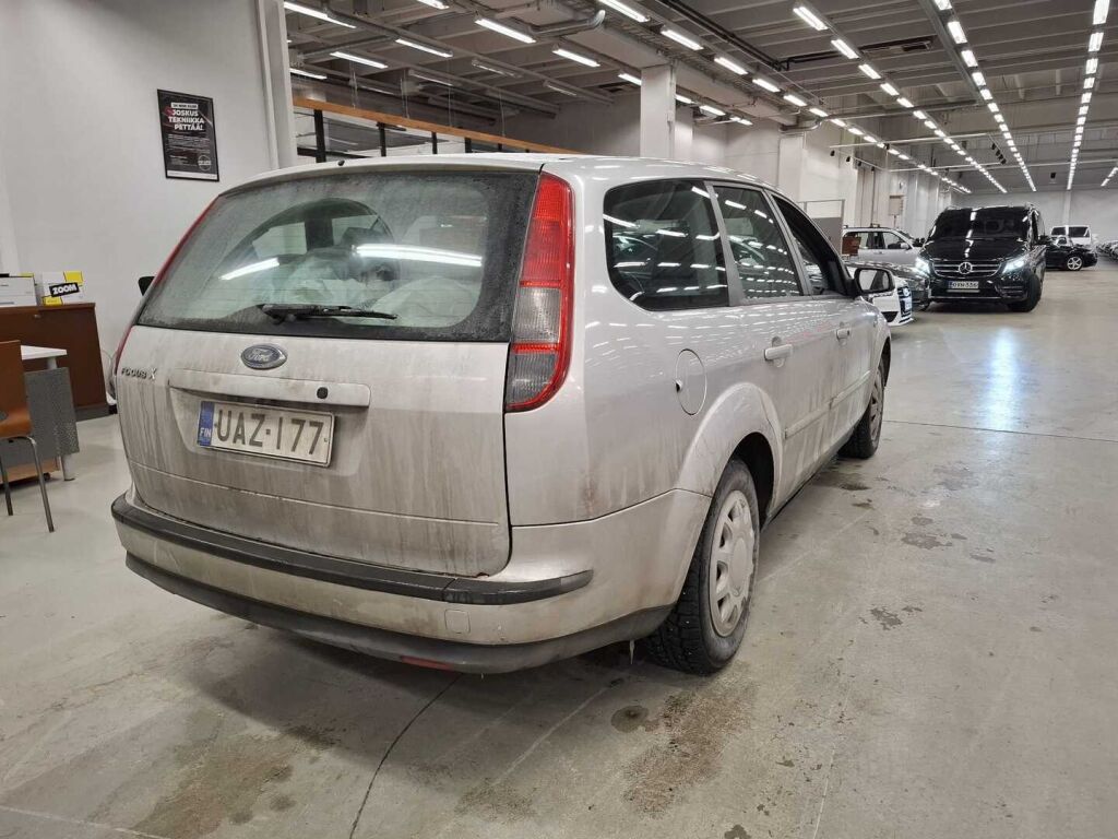 Ford Focus 2006 Harmaa