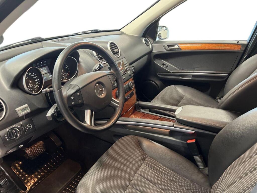 Mercedes-Benz ML 2006 Harmaa
