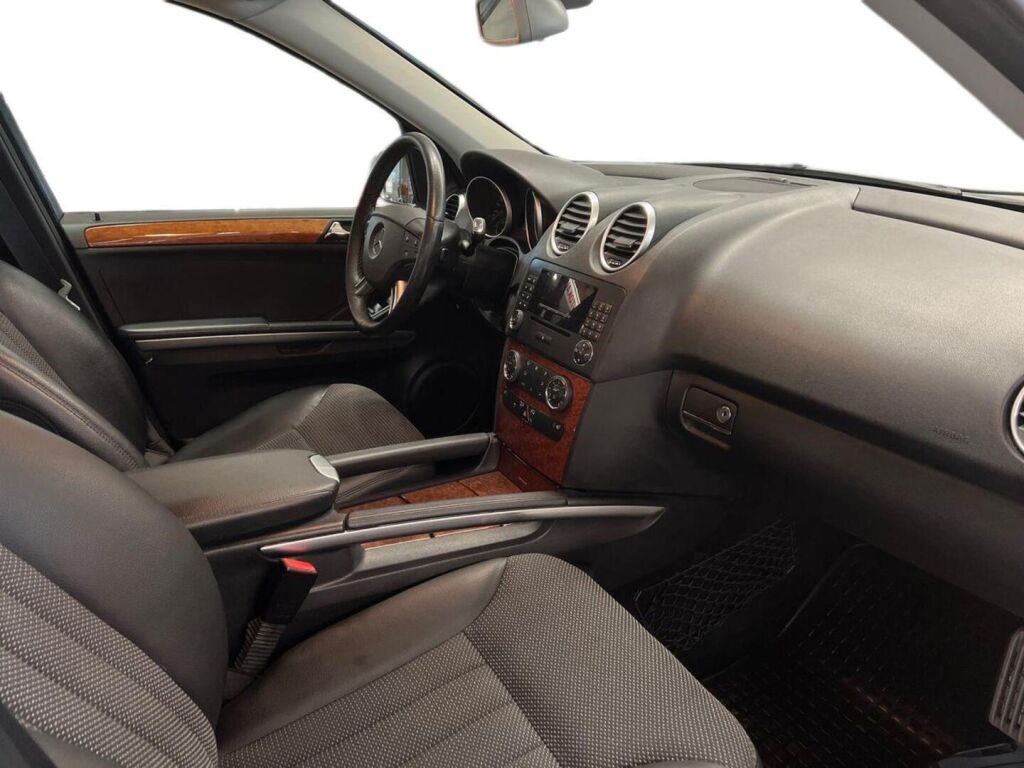 Mercedes-Benz ML 2006 Harmaa