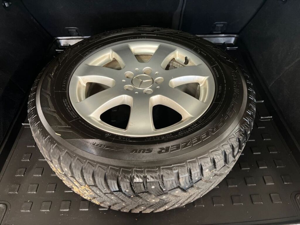 Mercedes-Benz ML 2006 Harmaa