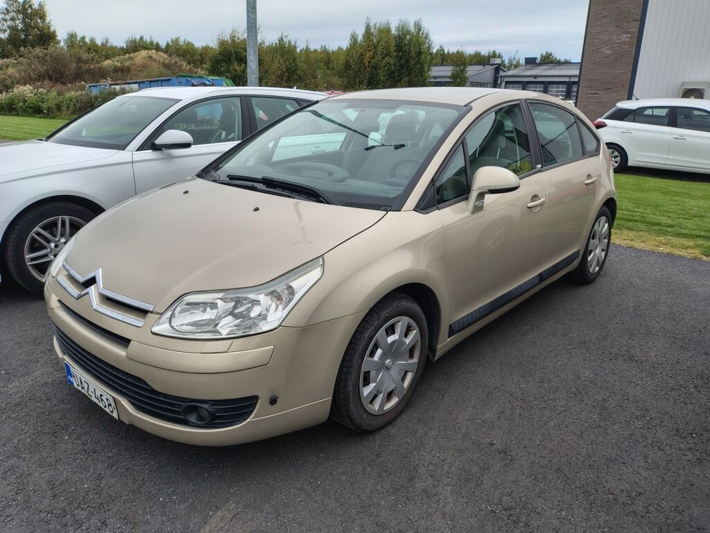 Citroen C4 2007 Ruskea (beige)