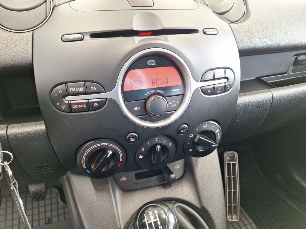 Mazda 2 2008 Sininen