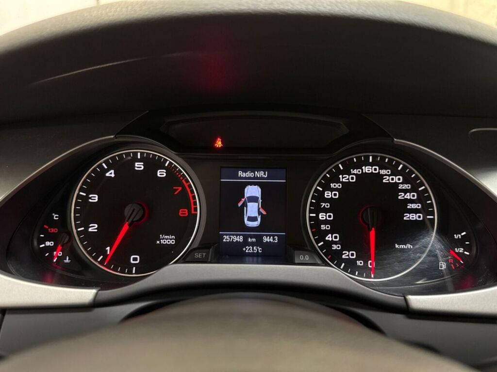 Audi A4 2008 Hopea