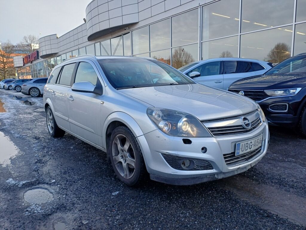 Opel Astra 2009 Hopea