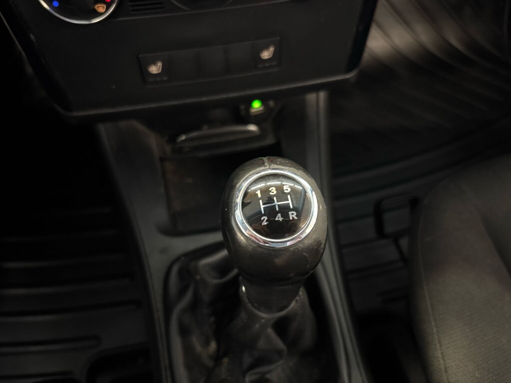 Mercedes-Benz A 2009 Punainen