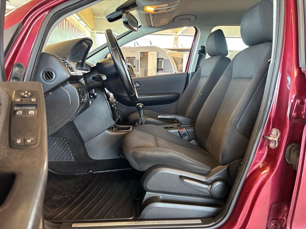 Mercedes-Benz A 2009 Punainen