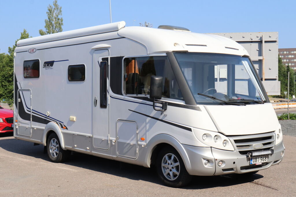 LMC Liberty Explorer I 680 G 2009 Valkoinen