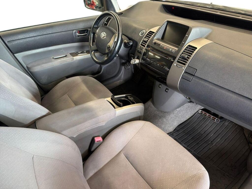 Toyota Prius 2007 Monivär.