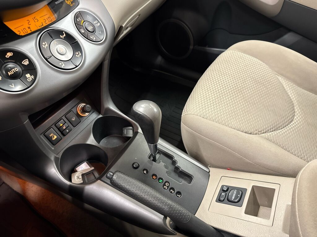 Toyota RAV4 2006 Sininen