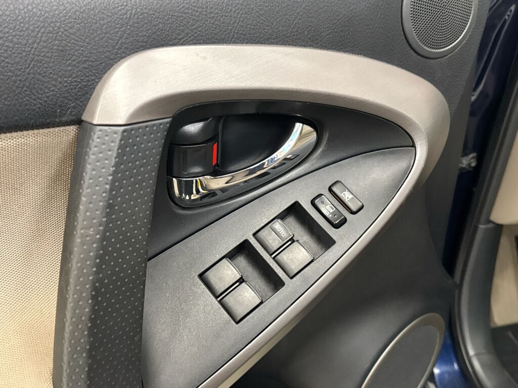 Toyota RAV4 2006 Sininen