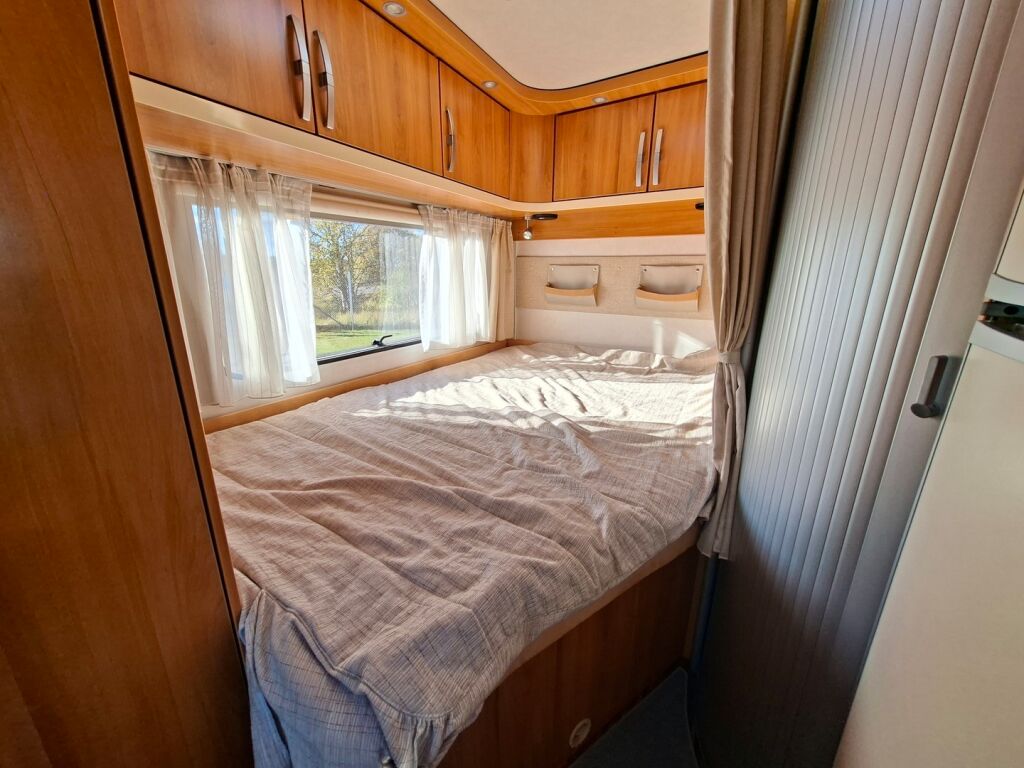 Hymer TRAMP T 652 CL 2010 Harmaa