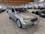 Mercedes-Benz C 2004 Ruskea (beige)