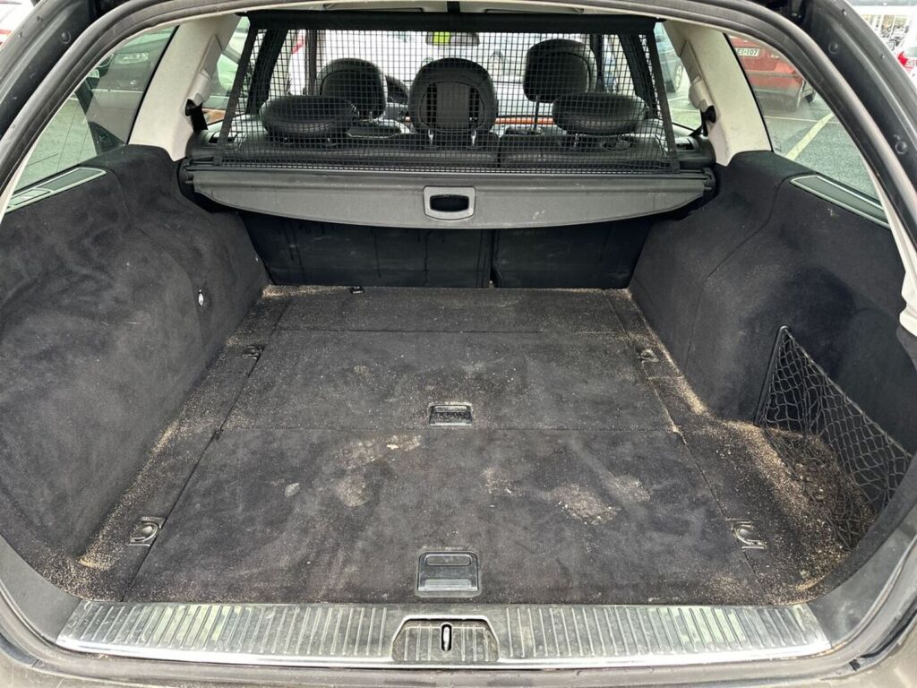 Mercedes-Benz E 2009 Harmaa