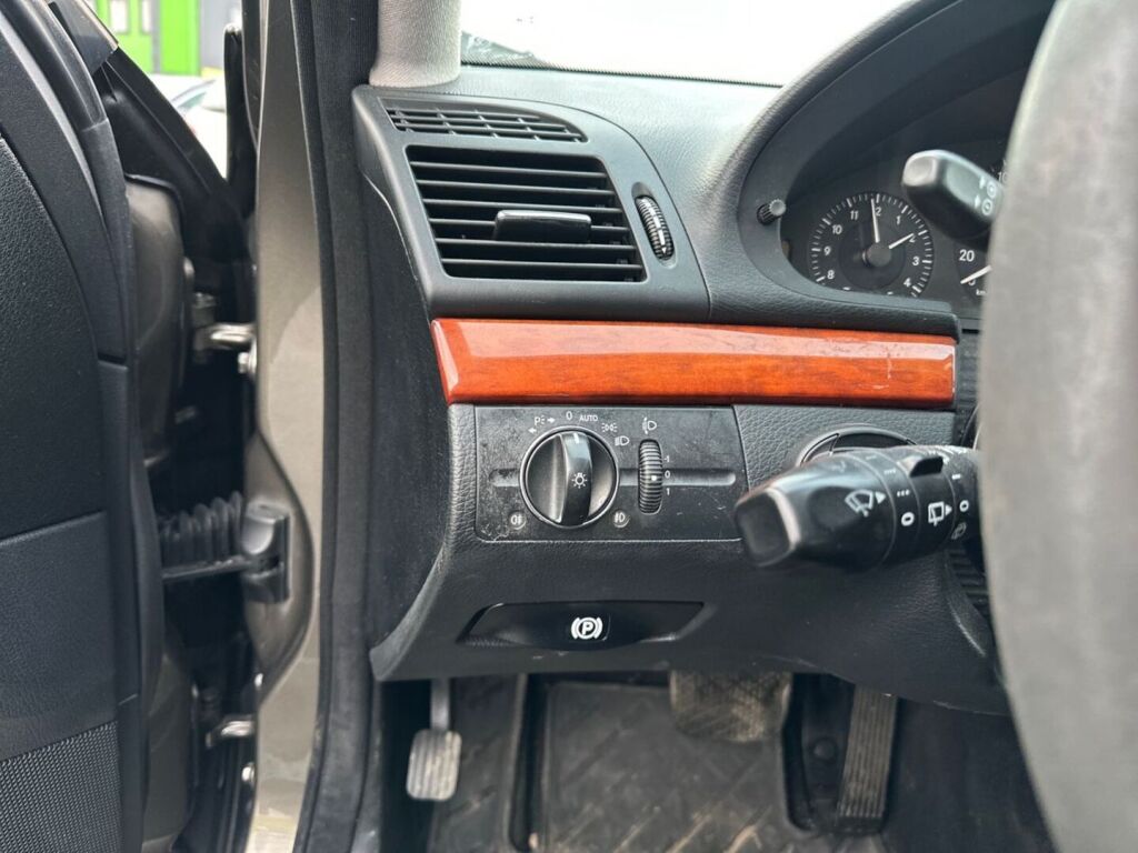 Mercedes-Benz E 2009 Harmaa