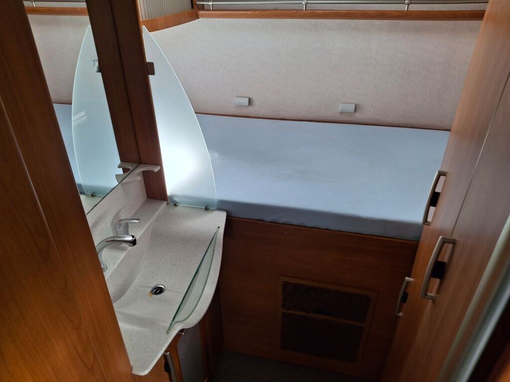 Hymer S 740 2001 Valkoinen