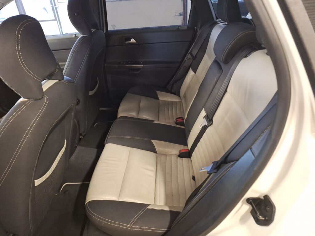 Volvo V50 2008 Valkoinen