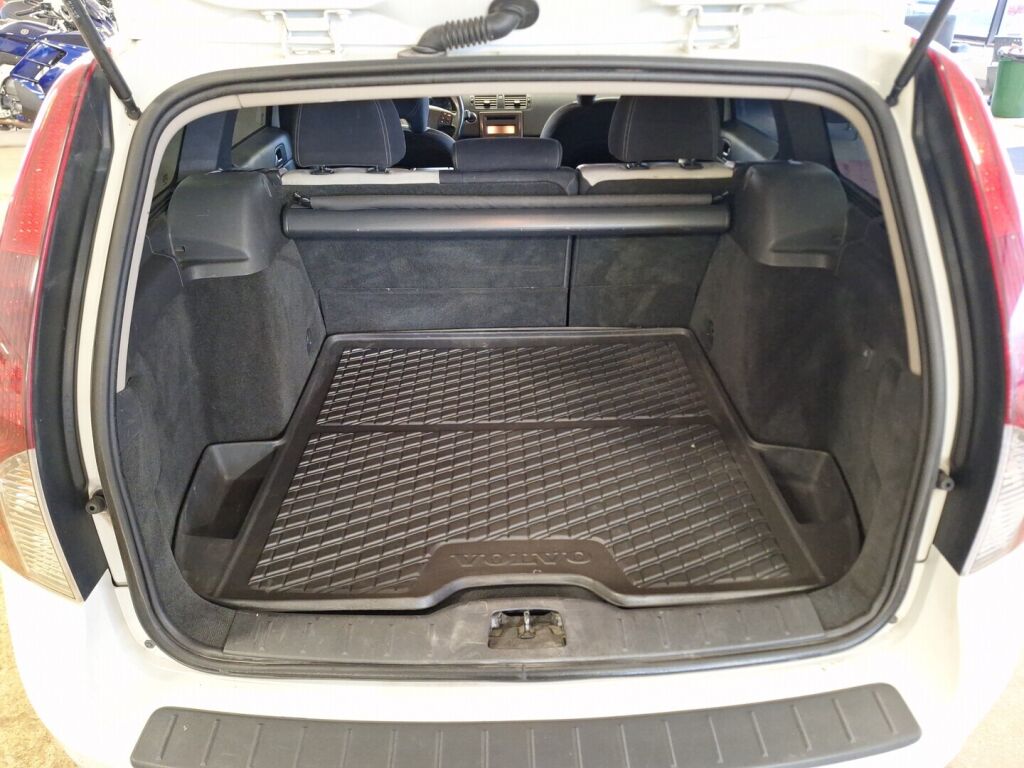 Volvo V50 2008 Valkoinen