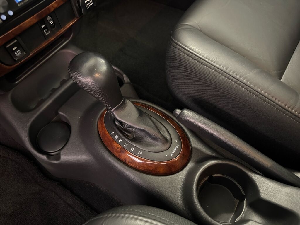 Chrysler Neon 2005 Sininen