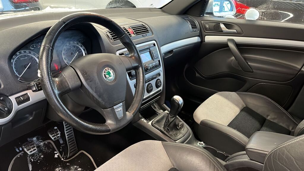 Skoda Octavia 2007 Harmaa