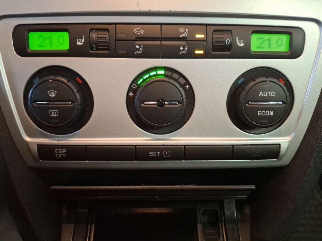 Skoda Octavia 2007 Harmaa