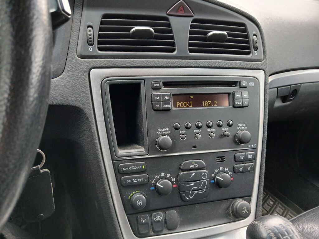 Volvo S60 2008 Musta