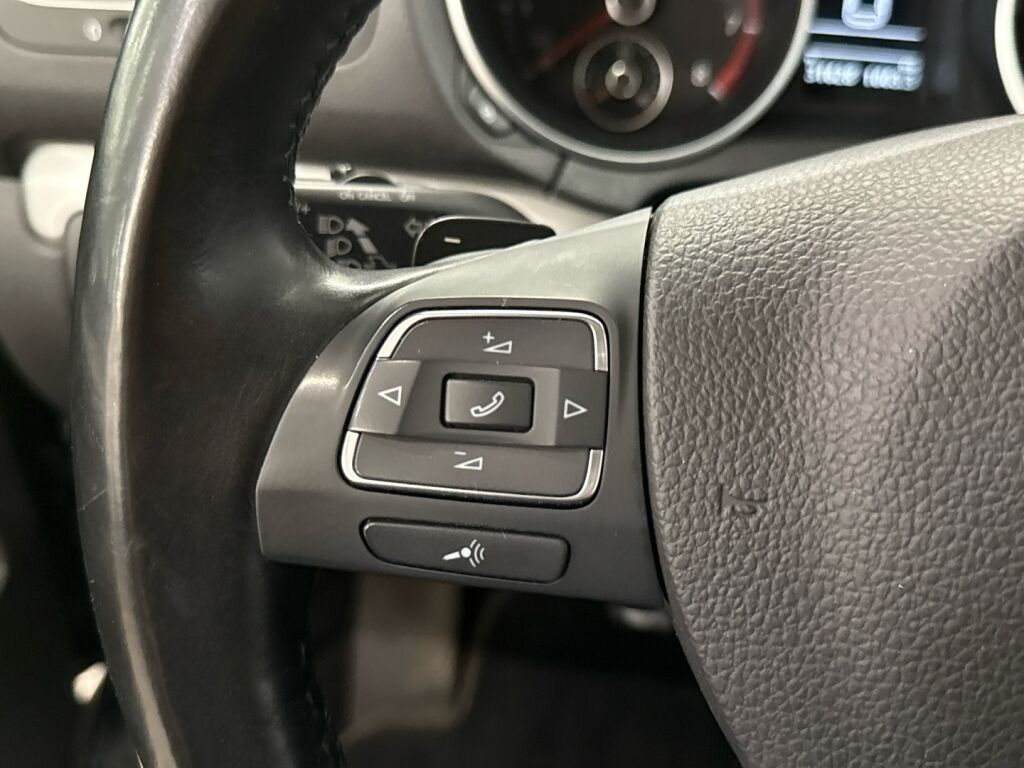 Volkswagen Golf 2010 Vihreä