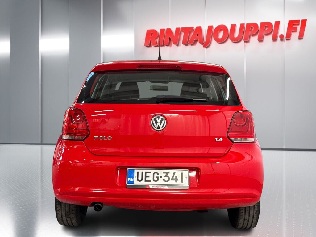 Volkswagen Polo 2010 Punainen
