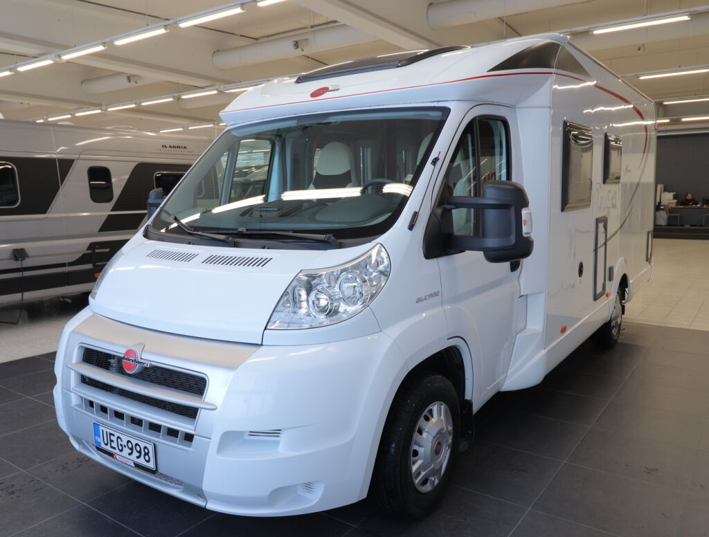 Bürstner NEXXO T 660 2010 Valkoinen