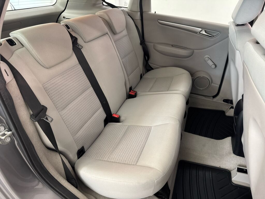 Mercedes-Benz B 2009 Harmaa