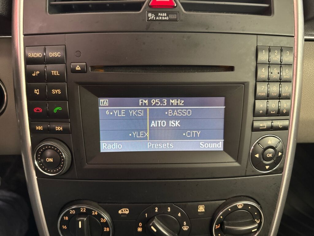 Mercedes-Benz B 2009 Harmaa