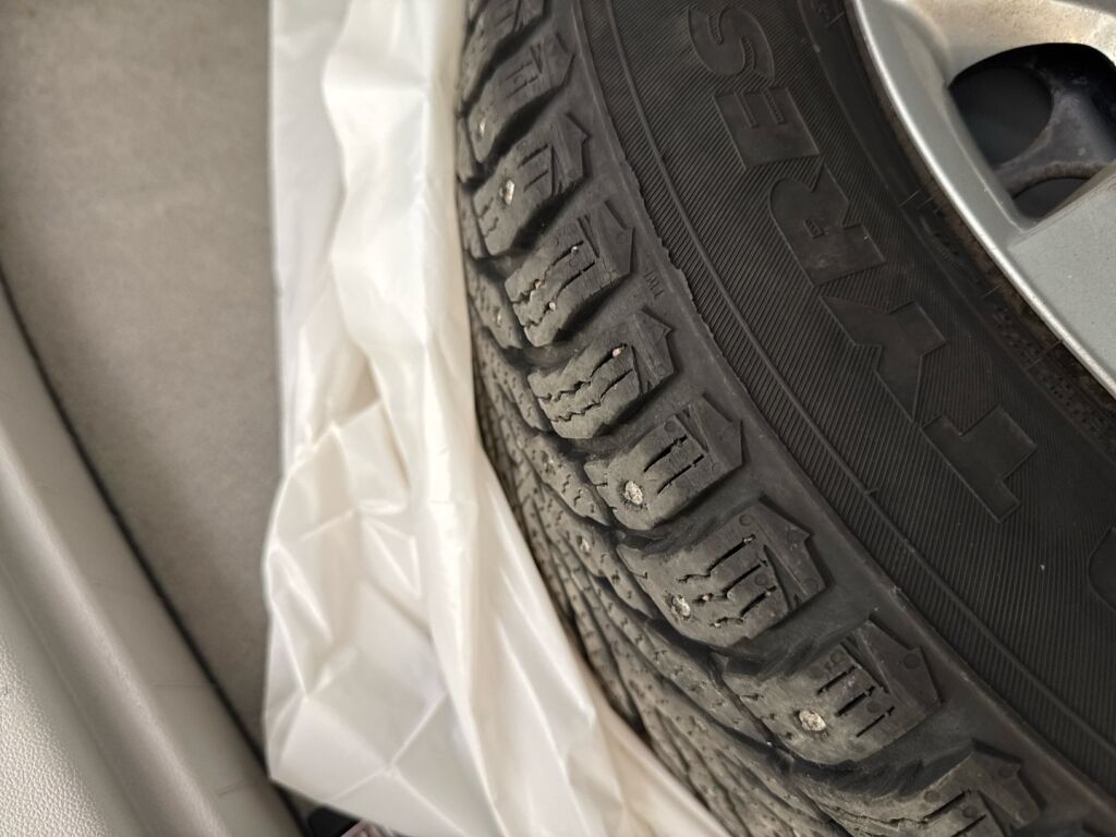 Mercedes-Benz B 2009 Harmaa