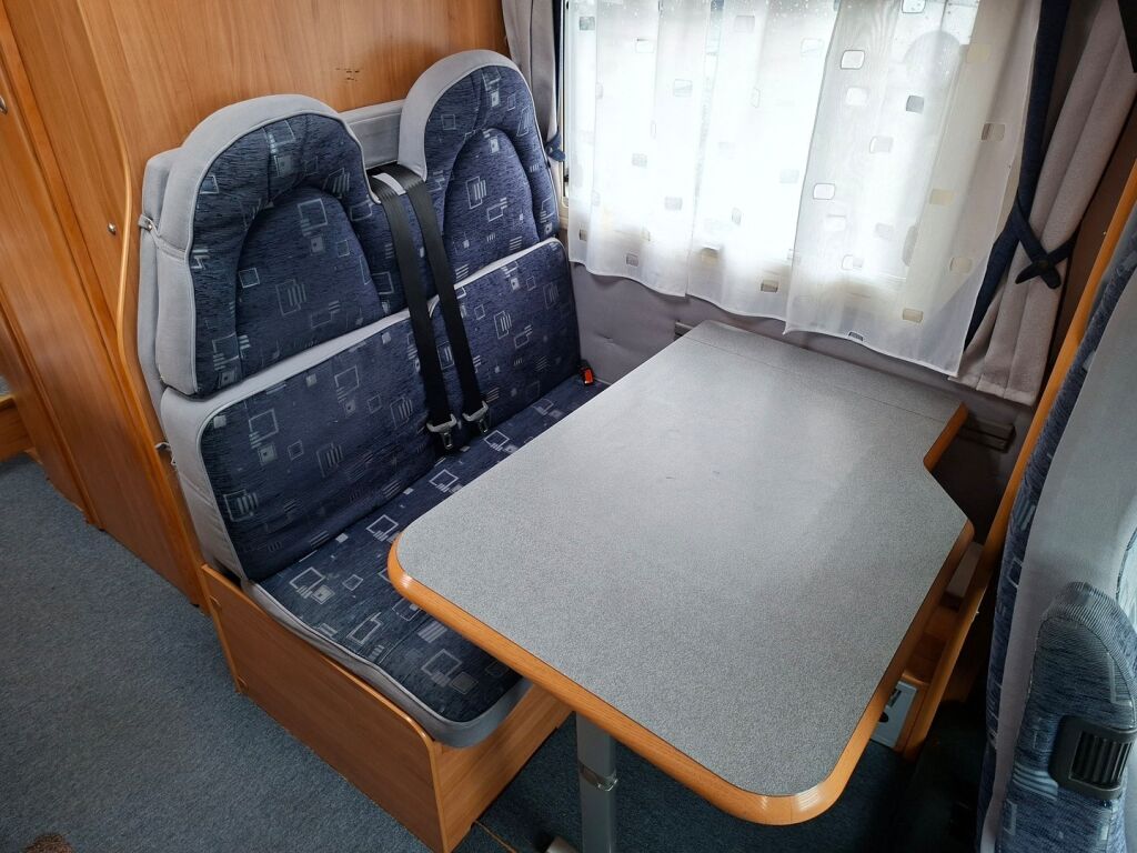 Adria CORAL 660SL 2005 Valkoinen