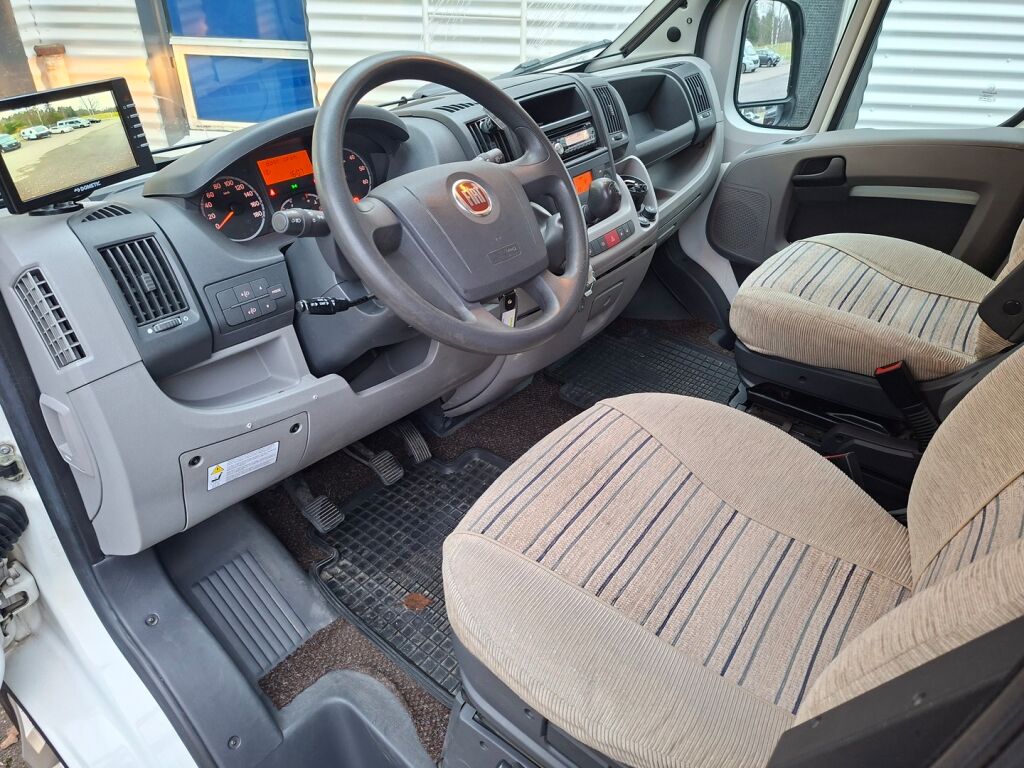 Adria Twin 600 2008 Valkoinen