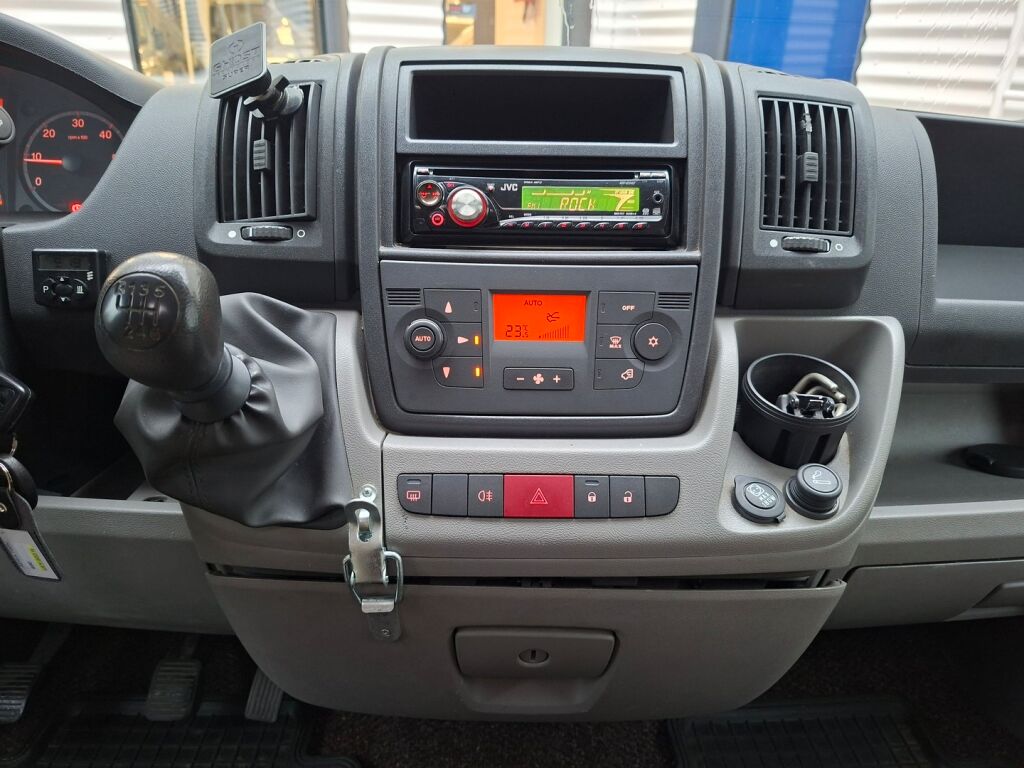 Adria Twin 600 2008 Valkoinen