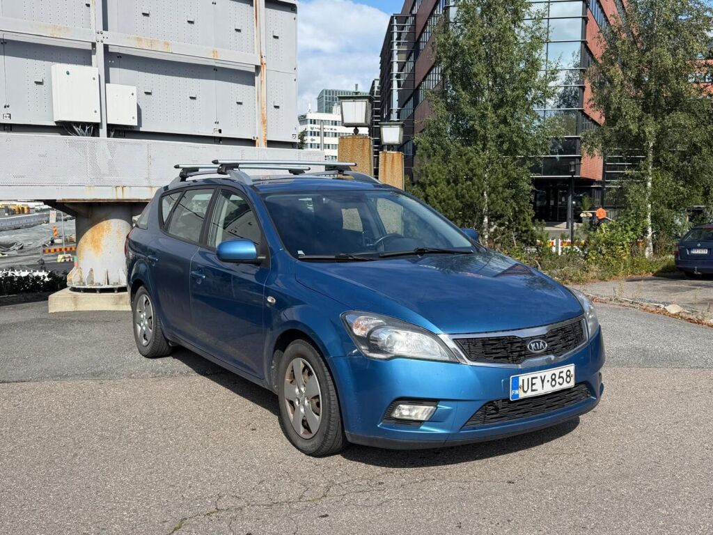 Kia Ceed 2010 Sininen